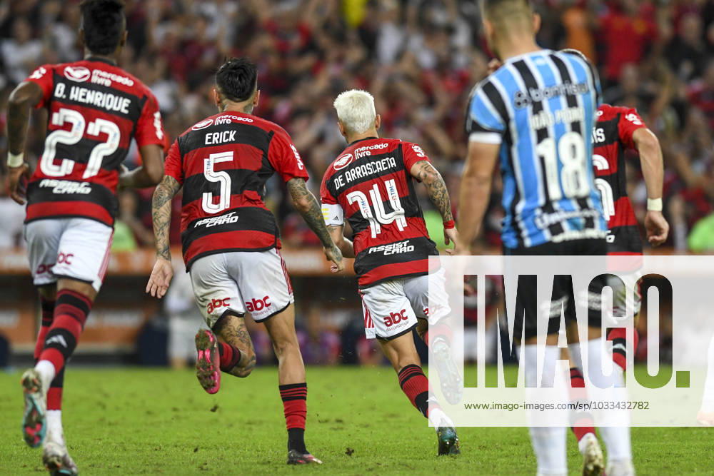 Flamengo x Grêmio RIO DE JANEIRO, RJ - 16.08.2023: FLAMENGO X GRÊMIO - De Arrascaeta celebrates a goal during Flamengo x Grêmio held at the Maracanã Stadium, for the second leg of the Copa do Brasil semi-final, this Wednesday night (16), in Rio de Janeiro, RJ. (Photo: Celso Pupo Fotoarena) x2419465x CelsoxPupo