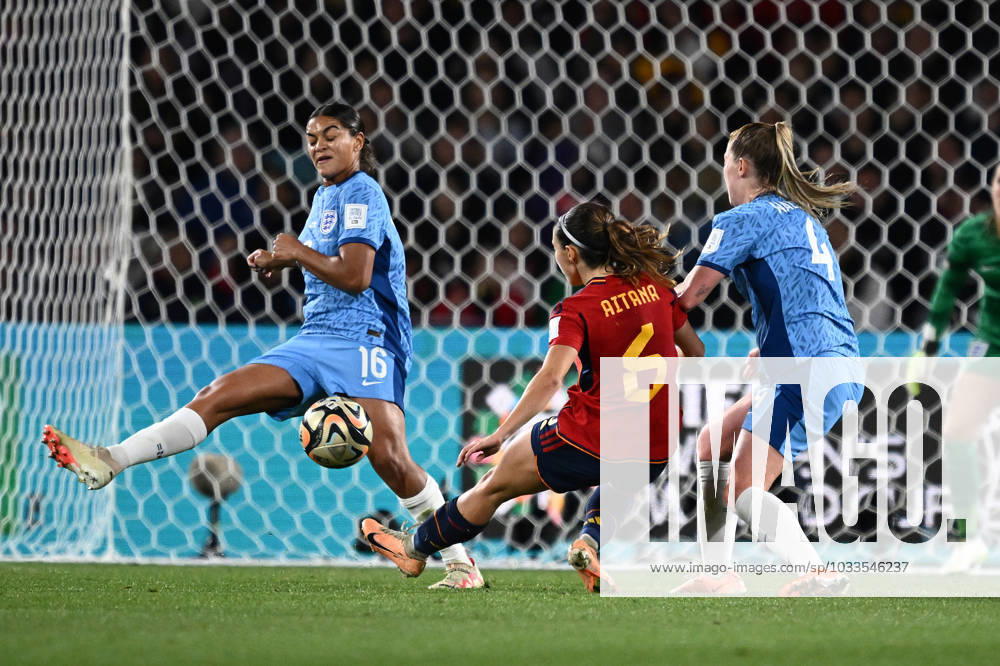 WWC23 FINAL SPAIN ENGLAND, Aitana Bonmati of Spain shoots the ball during the FIFA Women s World Cup 2023 Final soccer match between Spain and England at Stadium Australia in Sydney, Sunday, August 20, 2023. ( NO ARCHIVING, , NO USE IN BOOKS WITHOUT CONSENT SYDNEY NEW SOUTH WALES AUSTRALIA