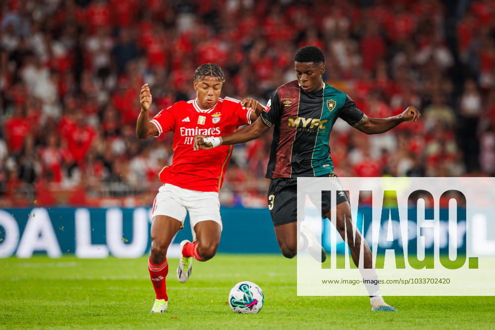 David Neres, Manuel Keliano during Liga Portugal 23 24 game between SL Benfica and CF Estrela Amadora at Estadio Da Luz, Lisbon, Portugal. (Maciej Rogowski) Lisbon Estadio Da Luz Portugal