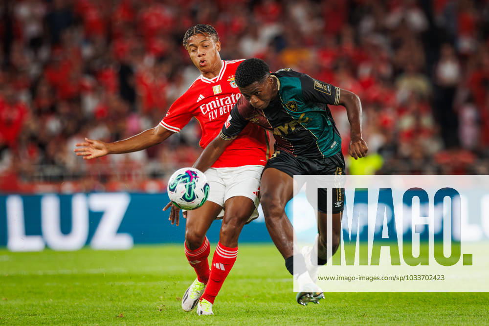 David Neres, Manuel Keliano during Liga Portugal 23 24 game between SL Benfica and CF Estrela Amadora at Estadio Da Luz, Lisbon, Portugal. (Maciej Rogowski) Lisbon Estadio Da Luz Portugal