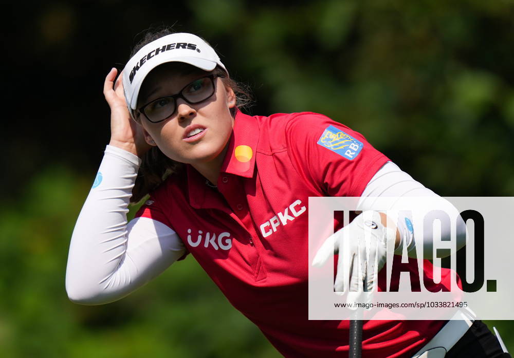 Brooke Henderson, of Canada, watches her tee shot on the second hole during the final round at the LPGA, Golf Damen CPKC Canadian Women s Open golf tournament, in Vancouver, B.C., Sunday, Aug. 27, 2023. Canada News - August 27, 2023 - ZUMAc35_ 20230827_zaf_c35_016