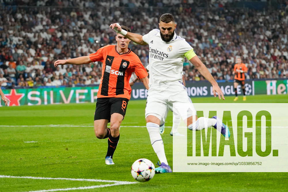 Real Madrid CF v FK Shajtar Donetsk - Champions League MADRID, SPAIN, OCTOBER 5: Karim Benzema during the UEFA Champions League group stage match between Real Madrid CF and FK Shajtar Donetsk at Estadio Santiago Bernabeu on October 5, 2022 in Madrid, Spain. Madrid Santiago Bernabeu Madrid Spain
