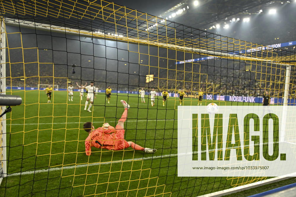 Tim Kleindienst ( 10, 1. FC Heidenheim 1846) erzielt das Tor zum 2:2 01.09.2023 Fussball, 1. Bundesliga, Borussia Dortmund vs 1. FC Heidenheim 1846, Signal Iduna Park, Dortmund, NRW Germany