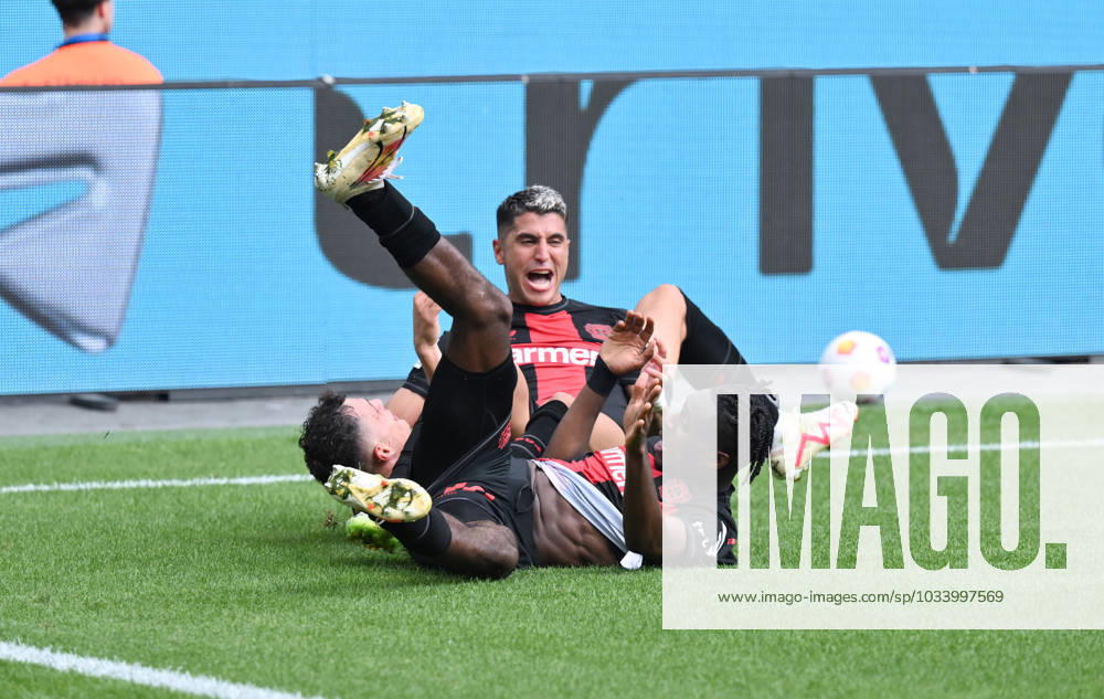 Jubel 2:1, v.li., Granit Xhaka (Bayer 04 Leverkusen), Exequiel Palacios (Bayer 04 Leverkusen), Jeremie Frimpong (Bayer 04 Leverkusen) 02.09.2023, Fussball GER, Saison 2023 2024, 1. Bundesliga, 3. Spieltag, Bayer 04 Leverkusen - SV Darmstadt 98 Leverkusen BayArena Nordrhein Westfalen Deutschland
