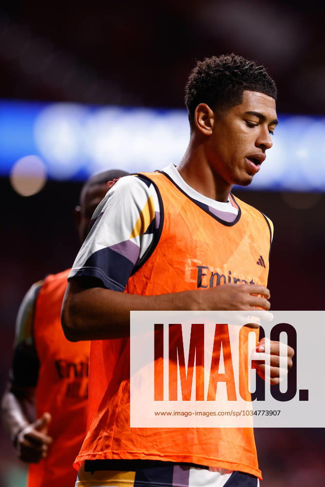 Jude Bellingham of Real Madrid warms up during the spanish league, La Liga EA Sports, football match played between Atletico de Madrid and Real Madrid at Civitas Metropolitano stadium on September 24, 2023, in Madrid, Spain. MADRID SPAIN - ZUMAa181 20230924_zaa_a181_245