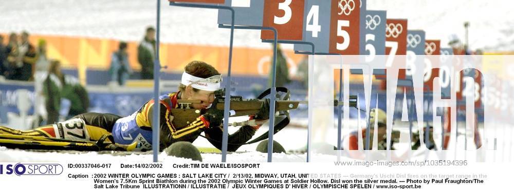 2002 WINTER Olympic Games, Olympische Spiele, Olympia, OS : 2002 WINTER OLYMPIC GAMES : SALT LAKE CITY 2 13 02, MIDWAY, UTAH, UNITED STATES --- Germany s Uschi Disl fires on the target range in the Women s 7.5Km Sprint Biathlon during the 2002 Olympic Winter games, Winterspiele,Spiele, Summer games at Soldier Hollow. Disl won the silver medal. --- Photo by Paul Fraughton The Salt Lake Tribune ILLUSTRATIONN ILLUSTRATIE JEUX OLYMPIQUES D HIVER OLYMPISCHE SPELEN www.iso be Ogden United States ETATS UNIS VERENIGDE STATEN