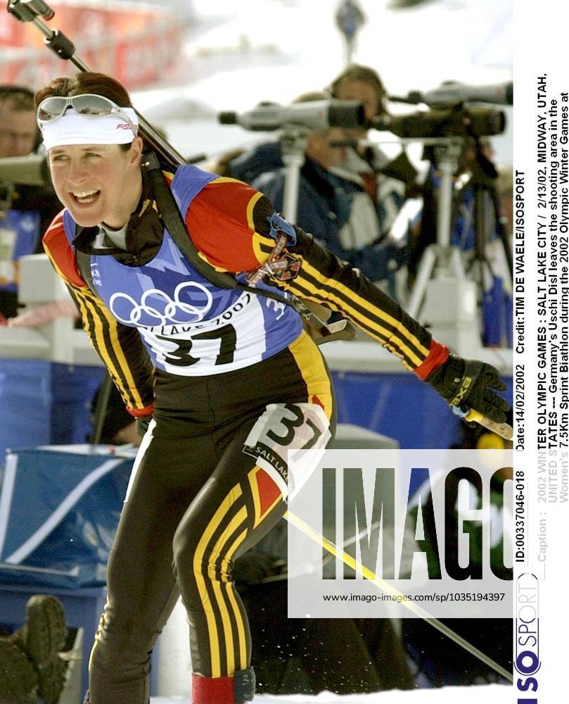 2002 WINTER Olympic Games, Olympische Spiele, Olympia, OS : 2002 WINTER OLYMPIC GAMES : SALT LAKE CITY 2 13 02, MIDWAY, UTAH, UNITED STATES --- Germany s Uschi Disl leaves the shooting area in the Women s 7.5Km Sprint Biathlon during the 2002 Olympic Winter games, Winterspiele,Spiele, Summer games at Soldier Hollow. Disl won the silver medal. --- Photo by Paul Fraughton The Salt Lake Tribune JEUX OLYMPIQUES D HIVER OLYMPISCHE SPELEN www.iso be Ogden United States ETATS UNIS VERENIGDE STATEN