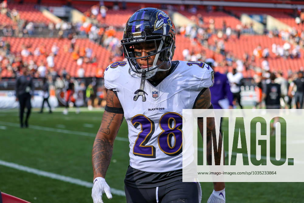 CLEVELAND, OH - OCTOBER 01: Baltimore Ravens cornerback Ronald Darby (28) leaves the field following the National Football League game between the Baltimore Ravens and Cleveland Browns on October 1, 2023, at Cleveland Browns Stadium in Cleveland, OH. (Photo by Frank Jansky Icon Sportswire) NFL, American Football Herren, USA OCT 01 Ravens at Browns Icon231001136