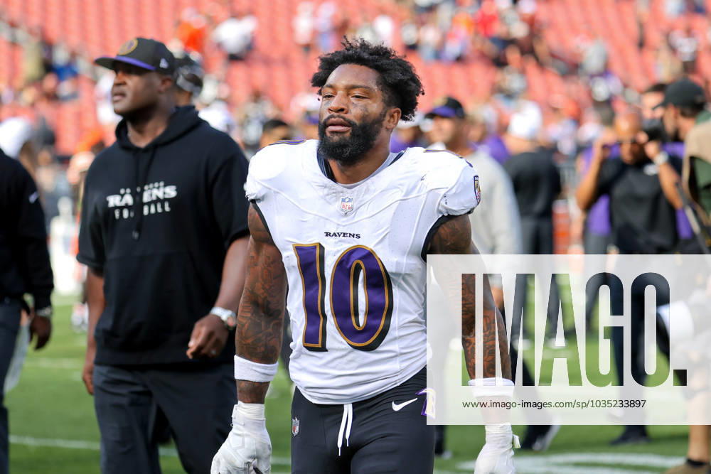 CLEVELAND, OH - OCTOBER 01: Baltimore Ravens cornerback Arthur Maulet (10) leaves the field following the National Football League game between the Baltimore Ravens and Cleveland Browns on October 1, 2023, at Cleveland Browns Stadium in Cleveland, OH. (Photo by Frank Jansky Icon Sportswire) NFL, American Football Herren, USA OCT 01 Ravens at Browns Icon231001143