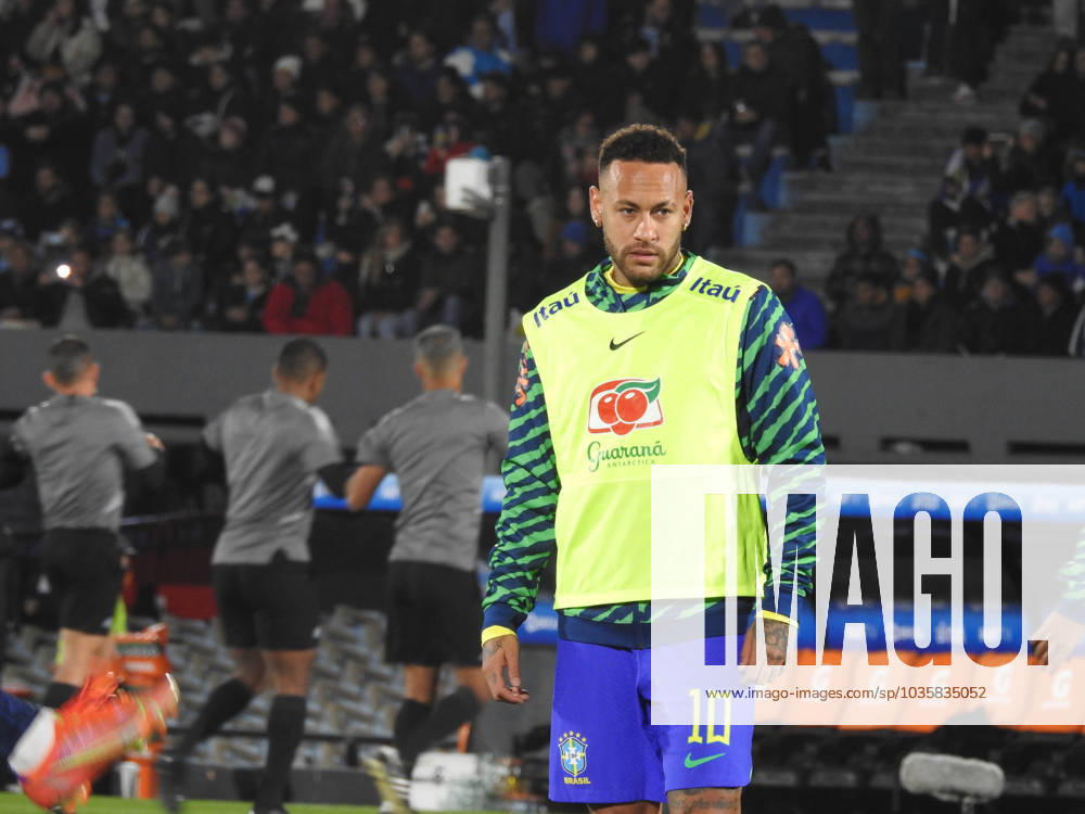 Eliminatorias Uruguai x Brasil MONTEVIDEU, C. - 17.10.2023: ELIMINATORIAS URUGUAI X BRASIL - Player Neymar Jr (Brazil), in training prior to the Uruguay vs Brazil game, for Qualifiers 2026, Montevideo, Uruguay. (Photo: Enzo vignoli Fotoarena) x2449089x Enzoxvignoli