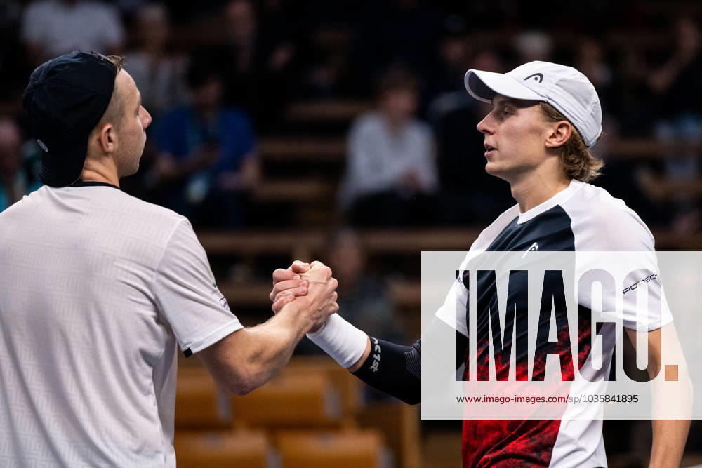 Tallon Griekspoor of the Netherlands and Emil Ruusuvuori of Finland during day 5 of the Nordic Open tennis tournament on October 18, 2023 in Stockholm. Photo: Emma Wallskog BILDBYRAN COP 320 EW0271 tennis nordic open dag 5 bbeng