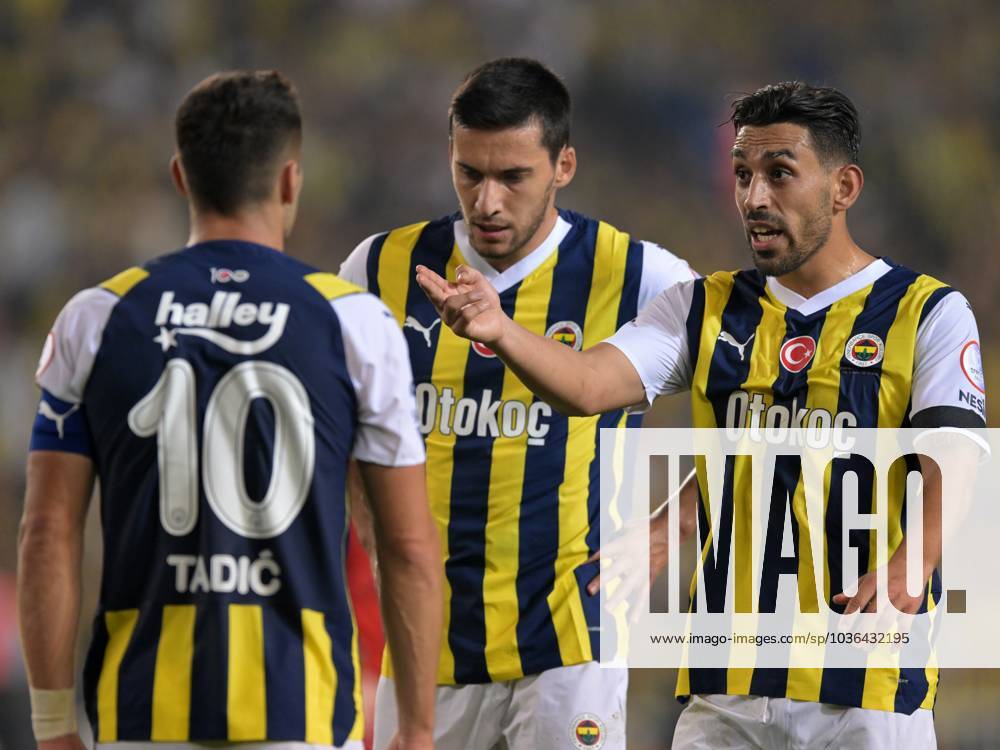 ISTANBUL - (l-r) Dusan Tadic of Fenerbahce SK, Umut Nayir of Fenerbahce SK, Irfan Can Kahveci of Fenerbahce SK during the Turkish Super Lig match between Fenerbahce AS and Hatayspor at Ulker Stadium on October 22, 2023 in Istanbul, Turkey. ANP Hollandse Hoogte Turkish Super Lig 2023 2024 ANPxSportx xGerritxvanxKeulenxIVx 482590742 originalFilename: 482590742