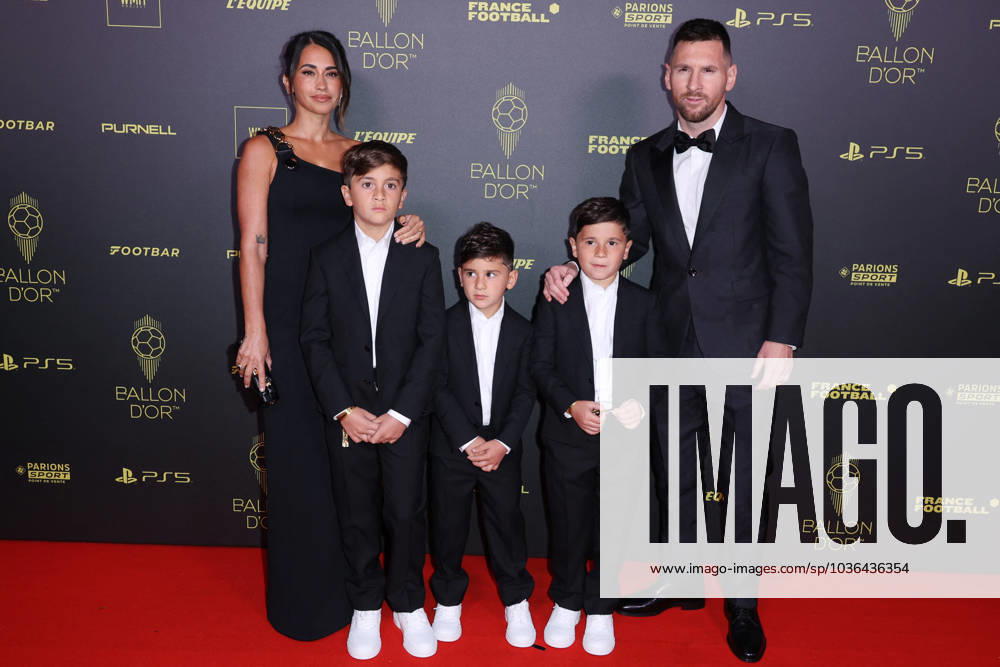 Ballon d Or 2023 - Paris Antonela Roccuzzo and Lionel Messi with sons Thiago Messi, Mateo Messi Roccuzzo and Ciro Messi Roccuzz arrives at the Ballon d Or 2023 Ceremony at the Chatelet theater, on October 30, 2023 in Paris, France. Photo by Jerome Dominà ABACAPRESS.COM