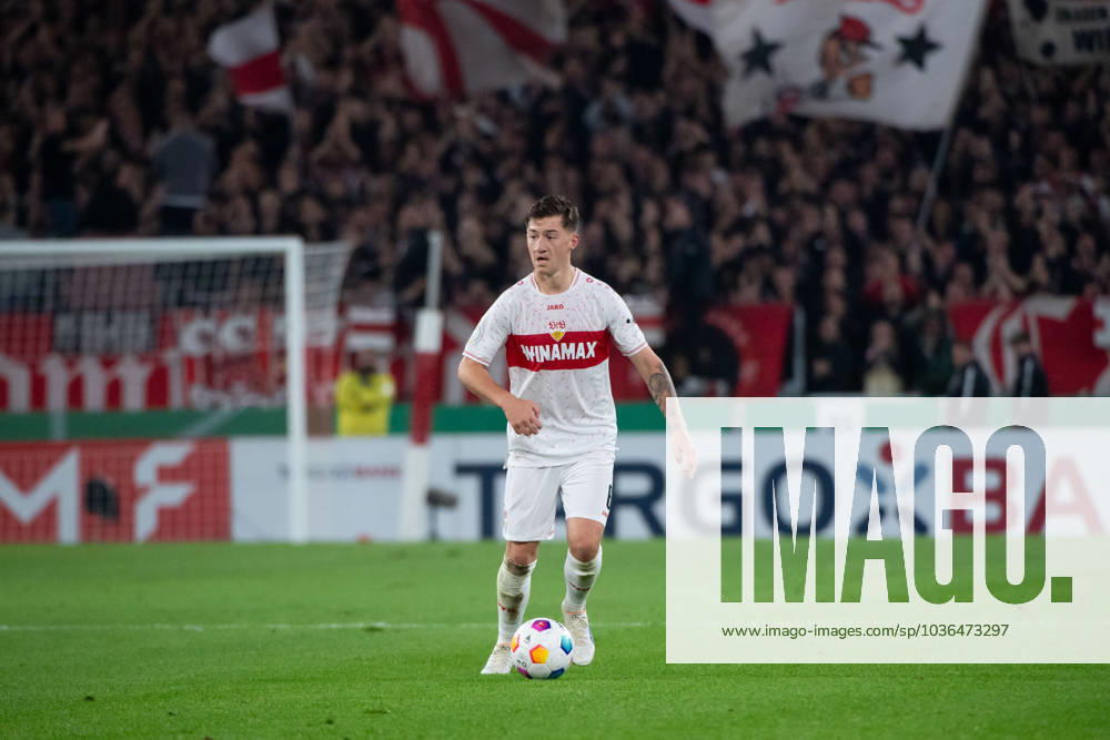 Angelo Stiller (VfB Stuttgart, 06) am Ball, GER, VfB Stuttgart vs FC Union Berlin, Fussball DFB Pokal, 2. Runde, Saison 2023 2024, 31.10.2023 DFB DFL regulations prohibit any use of photographs as image sequences and or quasi-video GER, VfB Stuttgart vs FC Union Berlin, Fussball DFB Pokal, 2. Runde, Saison 2023 2024, 31.10.2023 Stuttgart