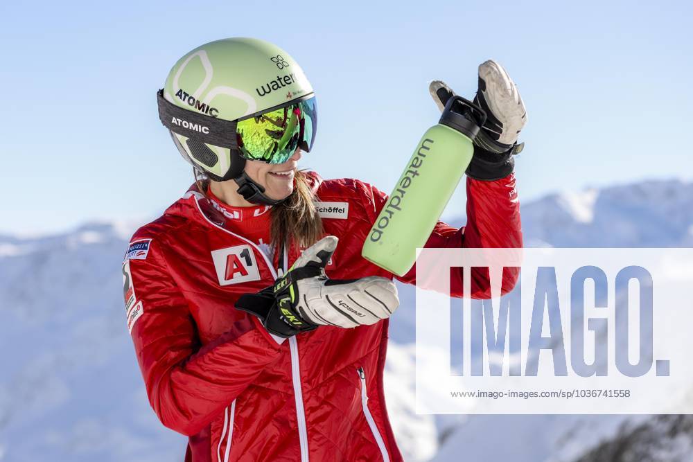 ALPINE SKIING - Ski Austria, training SOELDEN,AUSTRIA,08.NOV.23 - ALPINE SKIING - Ski Austria, downhill, training, ladies. Image shows Mirjam Puchner (AUT). GEPAxpictures xPatrickxSteiner