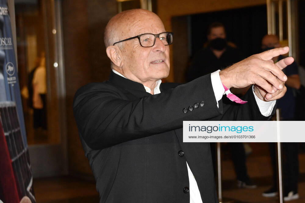 Volker Schlöndorff bei der Premiere des 4K restaurierten Kinofilms Die Blechtrommel im Kino International. Berlin