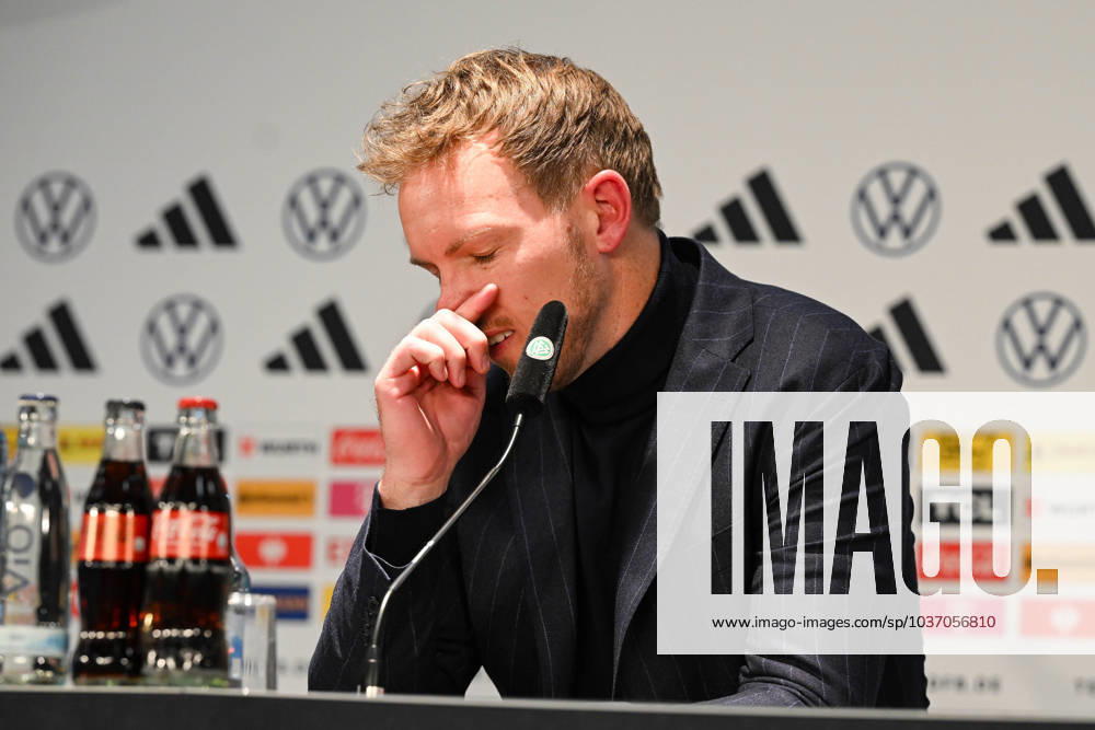 Fussball, Herren, Saison 2023 2024, Länderspiel in Berlin, Deutschland - Türkei, v. l. Trainer Bundestrainer Julian Nagelsmann (Deutschland) bei der Pressekonferenz nach dem Spiel, 18.11. 2023,