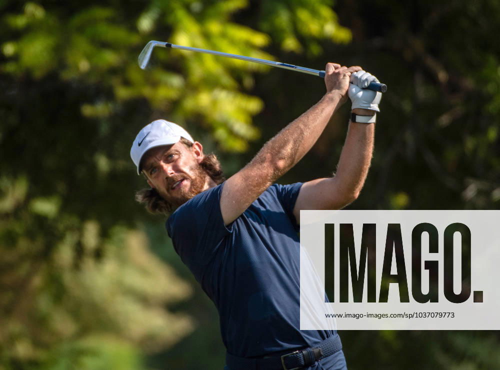TOMMY FLEETWOOD of England tees off at the fourth hole during DP World Tour Championship in Dubai, United Arab Emirates, Nov 19, 2023. Dubai United Arab Emirates