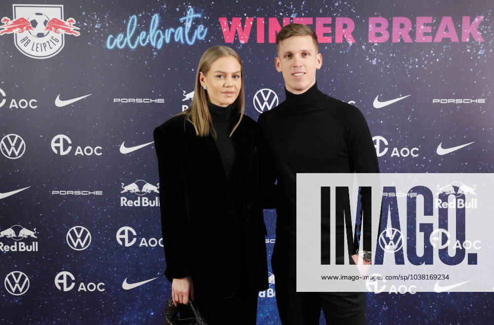 RB Leipzig - Weihnachtsfeier Leipzig, 17.12.2023, Red Bull Arena, Fussball, Bundesliga , RB Leipzig Weihnachtsfeier. , Im Bild: RBL Spieler Dani Olmo und Partnerin Laura ,
