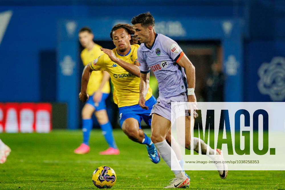 Hector Hernandez during Liga Portugal 23 24 game between GD Estoril Praia and GD Chaves at Estadio Antonio Coimbra da Mota, Estoril, Lisbon, Portugal. (Maciej Rogowski) Lisbon Estadio Antonio Coimbra da Mota Portugal
