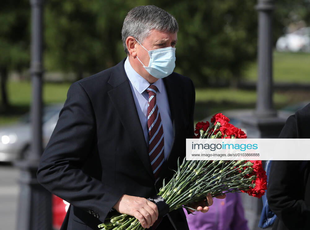 Ural Federal University Rector Viktor Koksharov arrives for a funeral service for children s writer Vladislav Krapivin in the Church on Blood in Honour of All Saints Resplendent in the Russian Land. Vladislav Krapivin died in hospital on 1 September. Donat Sorokin TASS TS0E5985