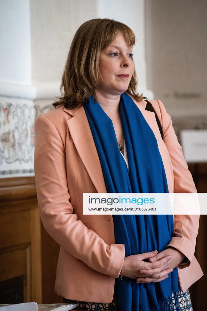 Kulturminister Joy Mogensen (S) ankommer til samraad om anvendelse af ordet eskimo, paa Christiansborg torsdag den 3. september 2020. Samraadsspoergsmaalet er stillet efter oenske fra Pernille Bendixen (DF).. , Copenhagen Denmark