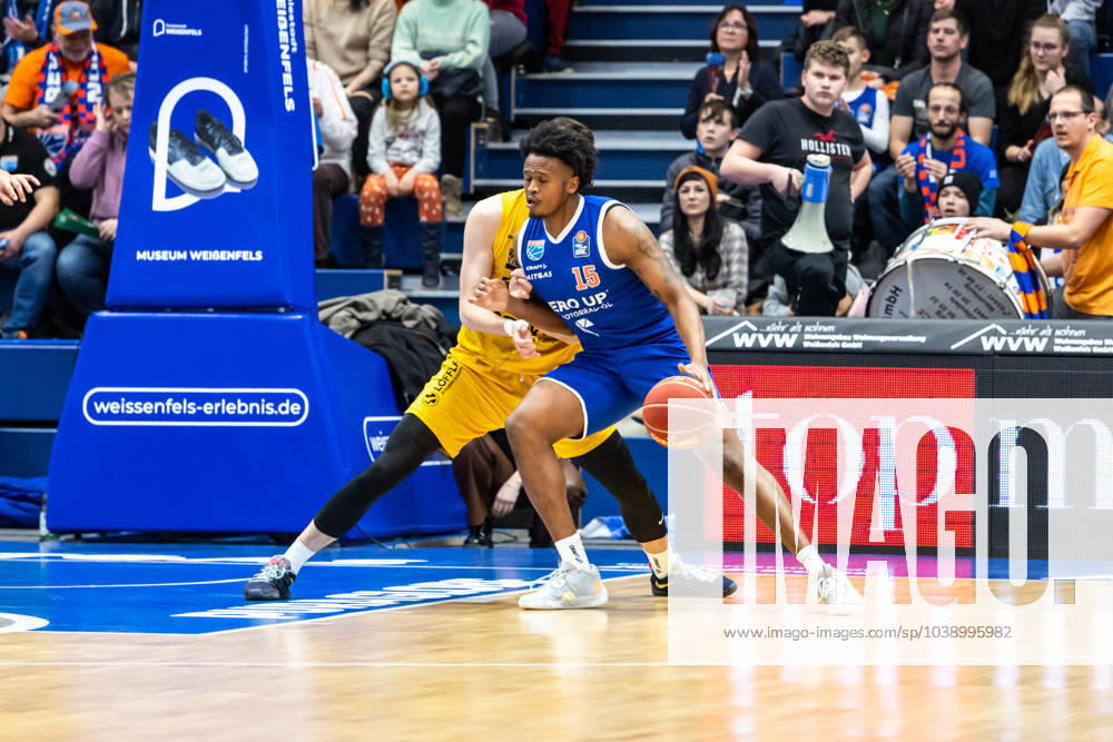 EasyCredit Basketball Bundesliga, Syntainics MBC - Tigers Tübingen 14.01.2023, easyCredit Basketball Bundesliga, BBL, Saison 2023 2024, Herren, Syntainics MBC - Tigers Tübingen, Stephon Jelks (Syntainics MBC, No 15)