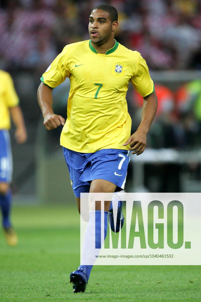 Onderwerp Subject: Brazil World Cup Reklame: Club Team Country: Brazil - Croatia Seizoen Season: 2005 2006 2006 2007 FOTO PHOTO: Brazil s ADRIANO Trefwoorden Keywords: 01 $66 ±1138958791995 Berlin GER Content not available for redistribution in The Netherlands directly or indirectly through any third parties.