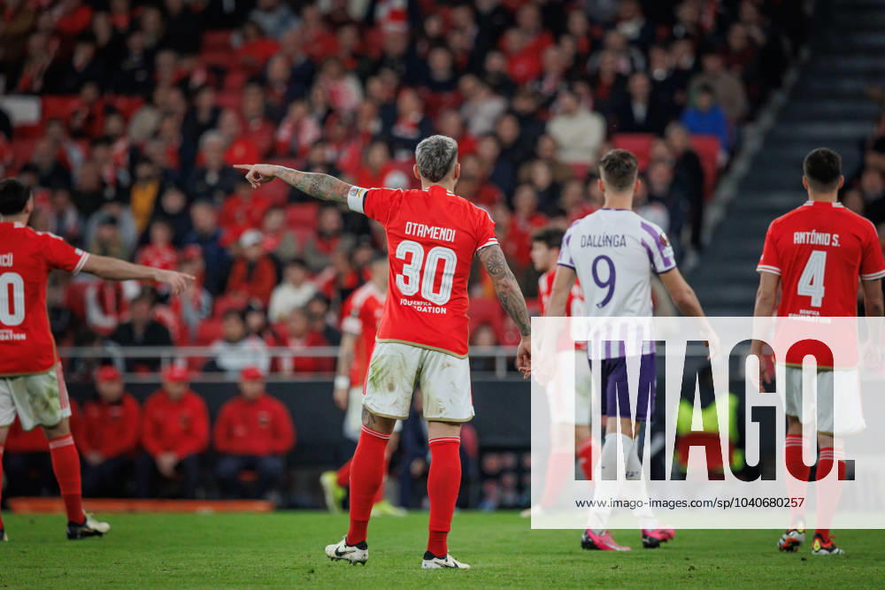 Nicolas Otamendi during UEFA Europa League 23 24 game between SL Benfica and Toulouse FC at Estadio Da Luz, Lisbon, Portugal. (Maciej Rogowski) Lisbon Estadio Da Luz Portugal