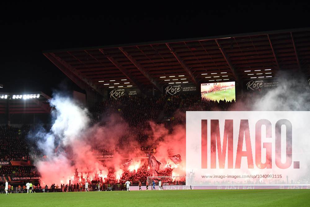 Stade Rennais - Milan AC PHOTOPQR OUEST FRANCE Thomas Brégardis Ouest-France ; Rennes ; 22 02 2024 ; Rennes Milan AC (Ligue Europa, 16eme de finale retour) Les supporters du RCK Thomas Brégardis Ouest-France Rennes Ille-et-Vilaine France