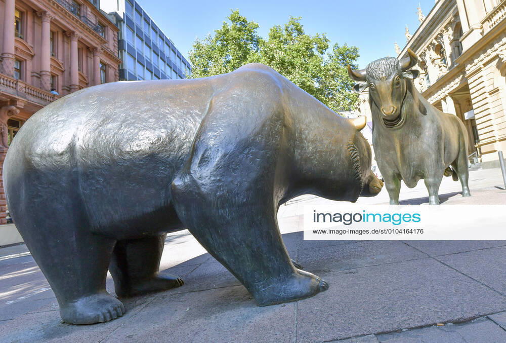 Bulle und Bär vor der Frankfurter Börse, Wertpapierhandel Frankfurt am Main