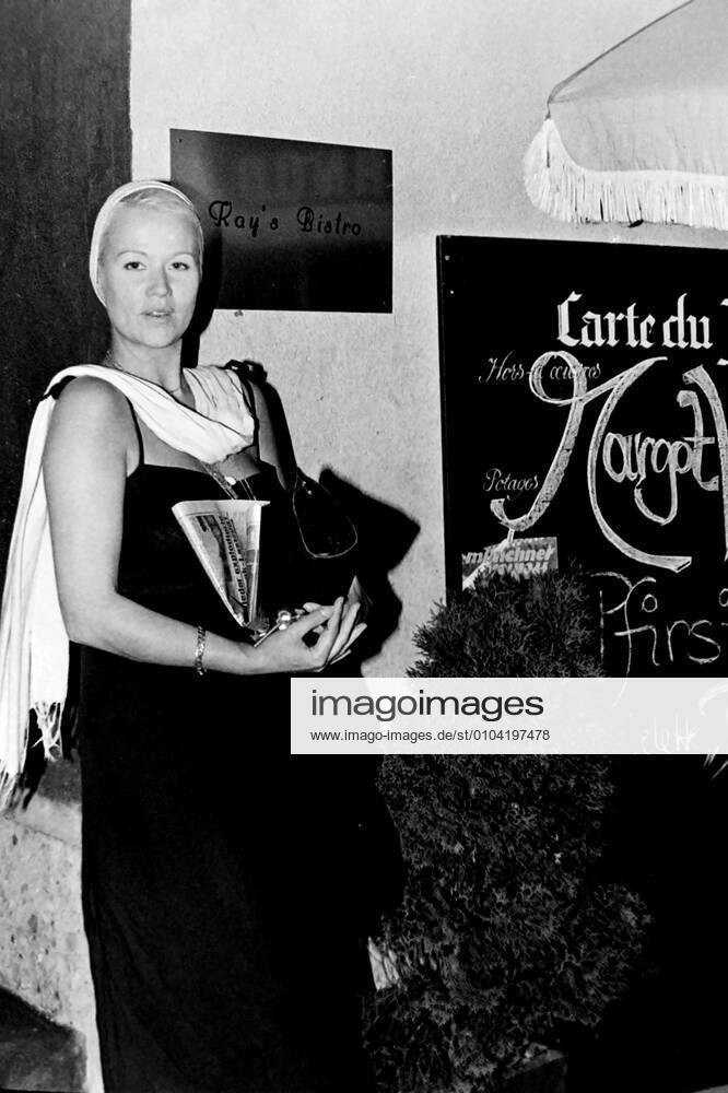 Archiv Heidi Stroh Muenchen 1980-90 Archiv Motive Kays Bistro Gaeste Muenchen