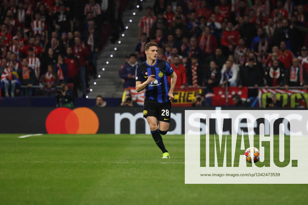 Champions League match between Atletico Madrid vs Inter 03 13 2024 Madrid, second leg of the 2023 24 Champions League round of 16, football match between CF Atletico Madrid vs FC Internazionale Milano at the Civita Metropolitano stadium in Madrid In picture : Benjamin Pavard of FC Internazionale Madrid stadio Civitas Metropolitano di Madrid madrid SPAGNA