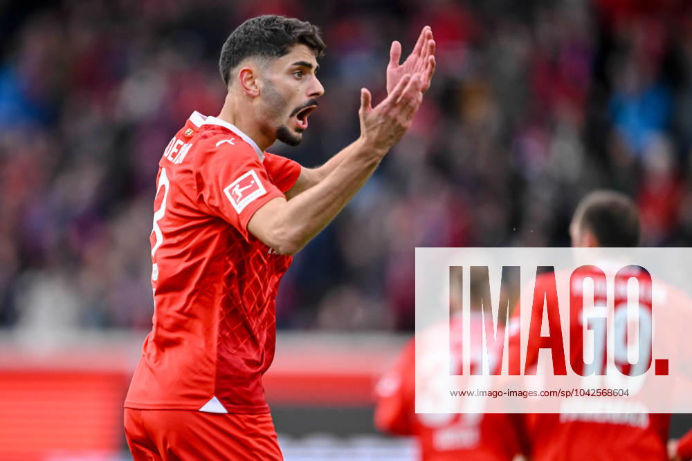 Heidenheim, Germany, Voith Arena, 1.FC Heidenheim vs Borussia Moenchen Gladbach - 1.Bundesliga, Dinkci Eren (1.FC Heidenheim 1846) Torjubel, jubelt nach seinem treffer zum 1:1 (Foto H. Langer) DFB DFL REGULATIONS PROHIBIT ANY USE OF PHOTOGRAPHS AS IMAGE SEQUENCES AND OR QUASI-VIDEO. Heidenheim Voith Arena Germany