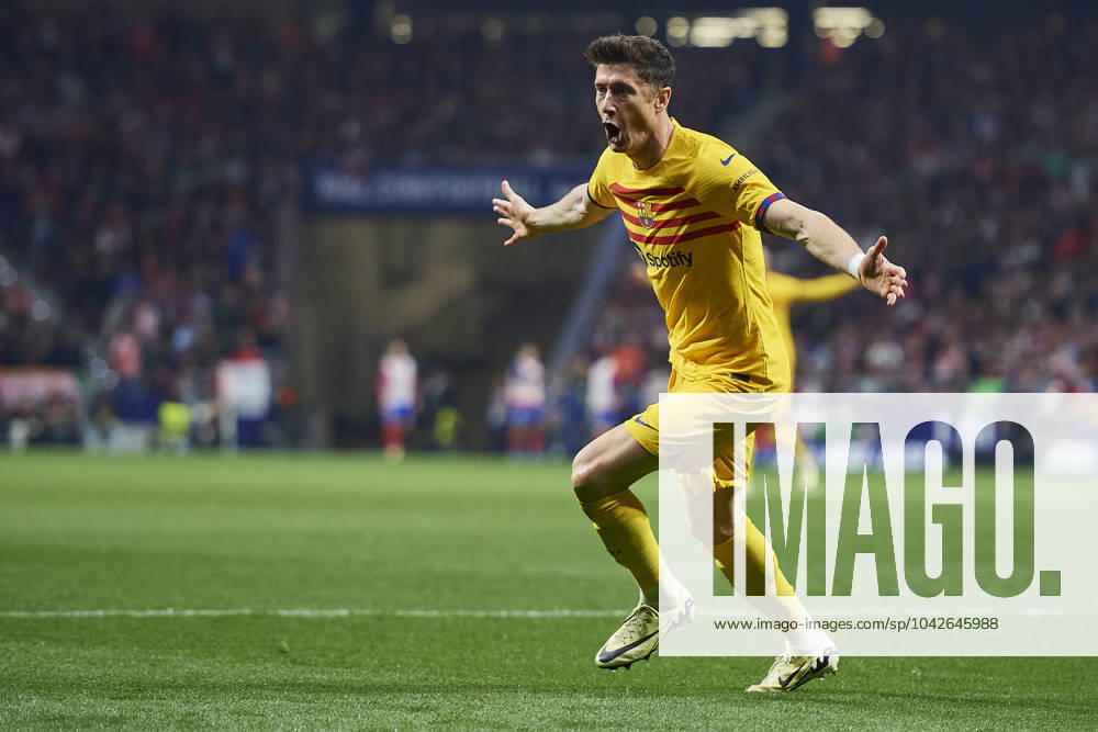 LaLiga EA Sports, Atletico de Madrid v FC Barcelona, Barca MADRID, SPAIN - MARCH 17: Robert Lewandowski Centre-Forward of FC Barcelona celebrates after scoring his team s second goal during the LaLiga EA Sports match between Club Atletico de Madrid and FC Barcelona at Civitas Metropolitano Stadium on March 17, 2024 in Madrid, Spain. (Photo By Francisco Macia Photo Players Images) Madrid Civitas Metropolitano Stadium Madrid Spain