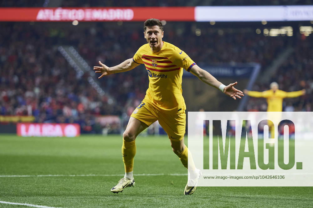 LaLiga EA Sports, Atletico de Madrid v FC Barcelona, Barca MADRID, SPAIN - MARCH 17: Robert Lewandowski Centre-Forward of FC Barcelona celebrates after scoring his team s second goal during the LaLiga EA Sports match between Club Atletico de Madrid and FC Barcelona at Civitas Metropolitano Stadium on March 17, 2024 in Madrid, Spain. (Photo By Francisco Macia Photo Players Images) Madrid Civitas Metropolitano Stadium Madrid Spain