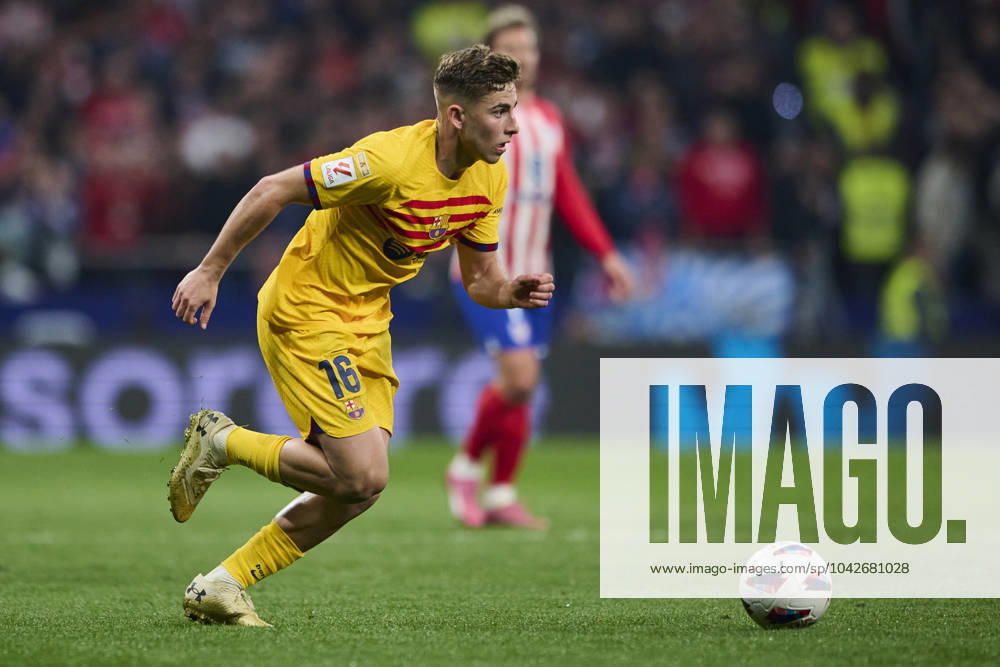 LaLiga EA Sports, Atletico de Madrid v FC Barcelona, Barca MADRID, SPAIN - MARCH 17: Fermin Lopez Central Midfield of FC Barcelona in action during the LaLiga EA Sports match between Club Atletico de Madrid and FC Barcelona at Civitas Metropolitano Stadium on March 17, 2024 in Madrid, Spain. (Photo By Francisco Macia Photo Players Images) Madrid Civitas Metropolitano Stadium Madrid Spain