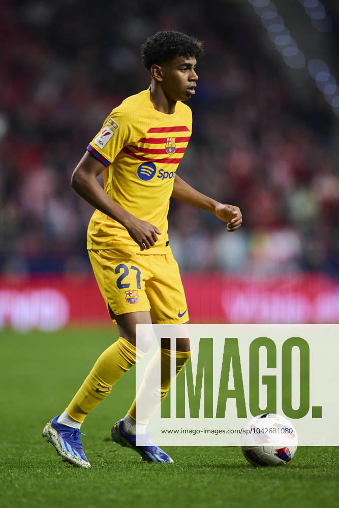 LaLiga EA Sports, Atletico de Madrid v FC Barcelona, Barca MADRID, SPAIN - MARCH 17: Lamine Yamal Right Winger of FC Barcelona in action during the LaLiga EA Sports match between Club Atletico de Madrid and FC Barcelona at Civitas Metropolitano Stadium on March 17, 2024 in Madrid, Spain. (Photo By Francisco Macia Photo Players Images) Madrid Civitas Metropolitano Stadium Madrid Spain