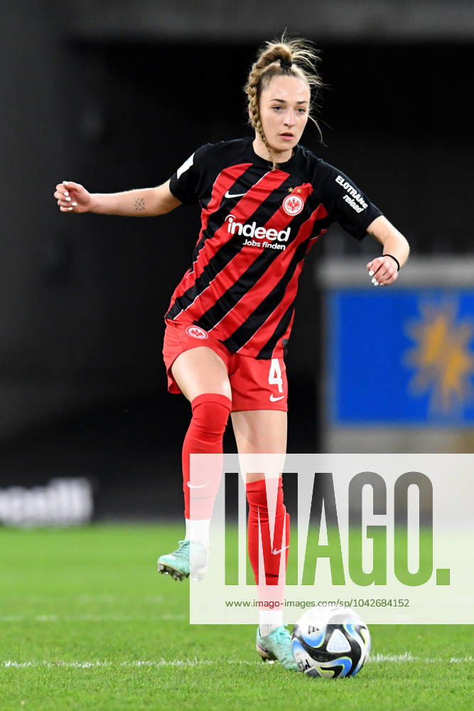 Sophia Kleinherne ( Eintracht Frankfurt Frauen ). GER, MSV Duisburg Frauen vs Eintracht Frankfurt Frauen, Fussball, Bundesliga,16. Spieltag Spielzeit 2023 2024, 17.03.2024 DFL DFB REGULATIONS PROHIBIT ANY USE OF PHOTOGRAPHS AS IMAGE SEQUENCES AND OR QUASI-VIDEO GER, MSV Duisburg Frauen vs Eintracht Frankfurt Frauen, Fussball, Bundesliga,16. Spieltag Spielzeit 2023 2024, 17.03.2024 DFL DFB REGULATIONS PROHIBIT ANY USE OF PHOTOGRAPHS AS IMAGE SEQUENCES AND OR QUASI-VIDEO Foto: Eibner-Pressefoto Thomas Thienel Duisburg