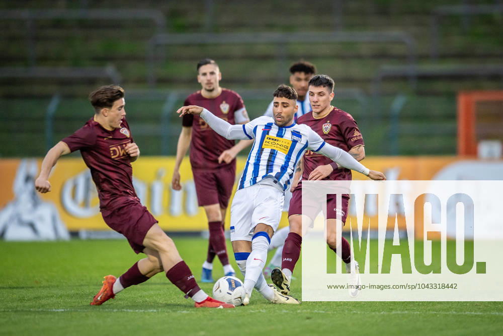 Regionalliga: BFC Dynamo vs Hertha BSC II; Berlin, 05.04.2024 Nader Jindaoui (Hertha BSC II, 17) Regionalliga, BFC Dynamo vs Hertha BSC II, Sportforum Hohenschönhausen, Berlin 05.04.2024