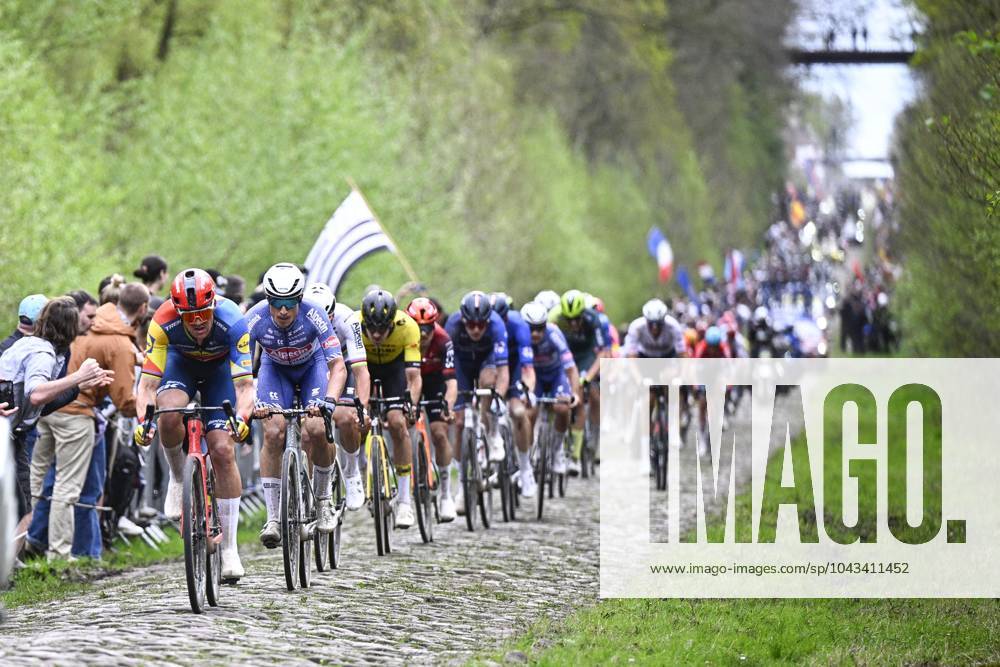 Danish Mads Pedersen of Lidl-Trek and Belgian Jasper Philipsen of Alpecin-Deceuninck pictured in action during the men s elite race of the Paris-Roubaix cycling event, 260,0km from Compiegne to Roubaix, France on Sunday 07 April 2024. JASPERxJACOBS x90525588x
