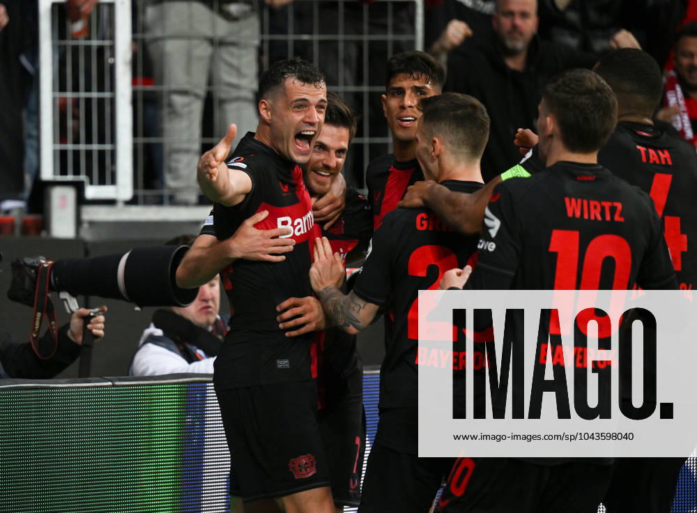 Jubel 1:0 v.li., Granit Xhaka (Bayer 04 Leverkusen), Jonas Hofmann (Bayer 04 Leverkusen), Piero Hincapie (Bayer 04 Leverkusen), Alejandro Grimaldo (Bayer 04 Leverkusen), Florian Wirtz (Bayer 04 Leverkusen) 11.04.2024, Fussball Europa League, Saison 2023 2024, Viertelfinale Hinspiel, Bayer 04 Leverkusen - West Ham United Leverkusen BayArena Nordrhein Westfalen Deutschland