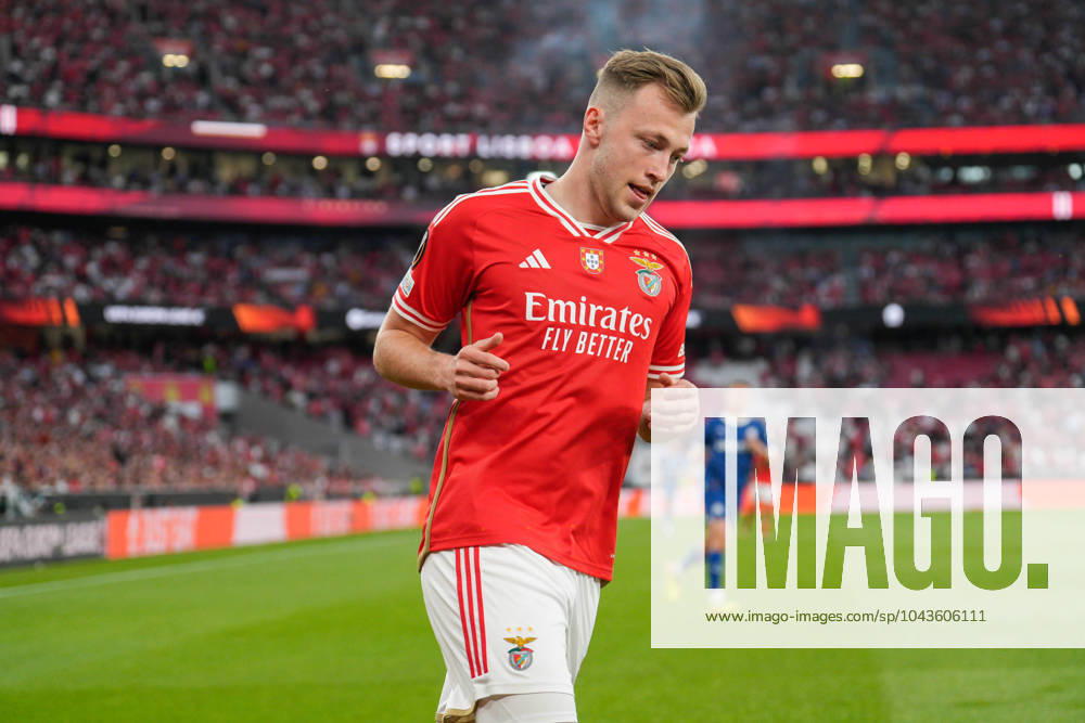 Casper Tengstedt of SL Benfica in action during the UEFA Europa League Quarter-finals 1st leg football match between SL Benfica and Olympique de Marseille at Estadio da Luz. Final score: SL Benfica 2:1 Olympique de Marseille Lisbon Portugal - ZUMAs197 20240411_aaa_s197_365