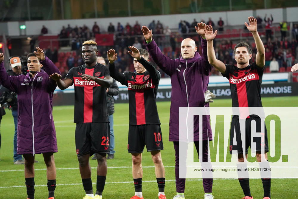 Fussball, UEFA Europa League 2023 2024, Bayer 04 Leverkusen- West Ham United, 11.04.2024, Bayarena Leverkusen, Amine Adli , Victor Boniface, Florian Wirtz,Niklas Lomb, Jonas Hofmann,, alle Bayer 04 leverkusen, Aktion, Einzelbild