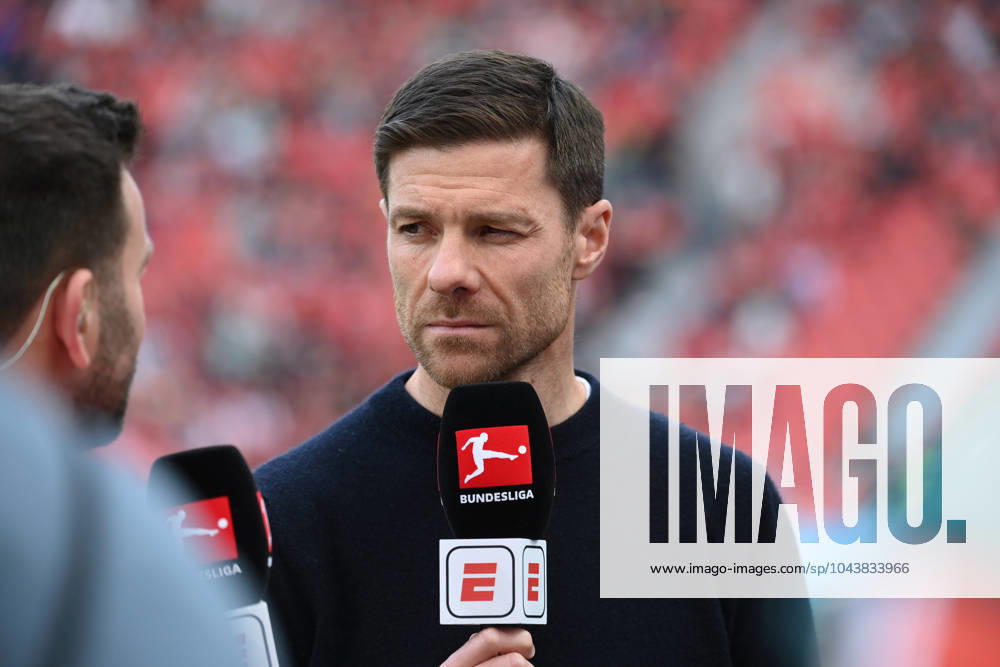 Trainer Xabi Alonso (Bayer 04 Leverkusen) im TV Interview 14.04.2024, Fussball Saison 2023 2024, 1. Bundesliga, 29. Spieltag, Bayer 04 Leverkusen - SV Werder Bremen 5:0 Foto: Weis TEAM2 DFL regulations prohibit any use of photographs as image sequences and or quasi-video Leverkusen BayArena Nordrhein Westfalen Deutschland