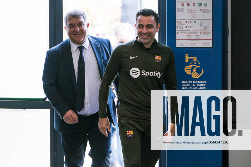 FC Barcelona, Barca Manager Xavi Confirms Decision To Stay press conference, PK, Pressekonferenz by the president of FC Barcelona, Joan Laporta, announcing the continuity of Xavi Hernandez as coach of the club until June 2025, in Barcelona, Spain, on April 25, 2024. Barcelona Barcelona Spain