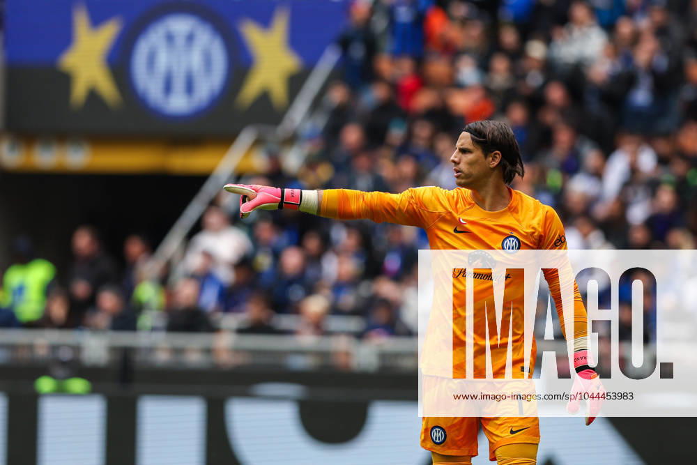 FC Internazionale vs Torino FC - Serie A 2023 24 - 28 04 2024 Yann Sommer of FC Internazionale gestures during Serie A 2023 24 football match between FC Internazionale and Torino FC at Giuseppe Meazza Stadium, Milan, Italy on April 28, 2024 - Photo FCI Fabrizio Carabelli