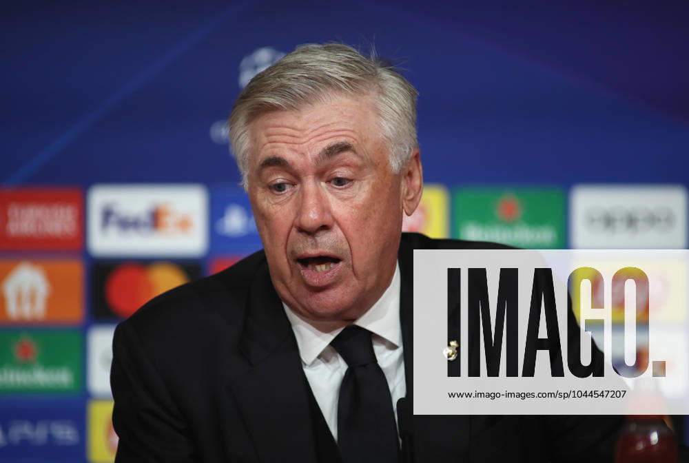München, Deutschland 30 April 2024: Fussball, Herren, Champions League, Saison 2023 2024, Halbfinale Hinspiel, FC Bayern München - Real Madrid, Allianz Arena Carlo Ancelotti, Trainer (Real Madrid) Kopf, Portrait auf der Pressekonferenz nach dem Spiel