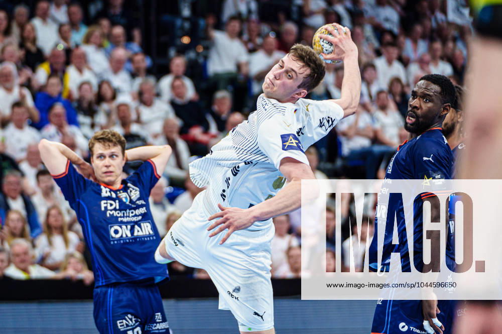 Wurf Tor Nikola Bilyk (THW Kiel, 53) GER, THW Kiel vs. Montpellier HB, Handball, Champions League, Viertelfinale, Rueckspiel, Saison 2023 2024, 02.05.2024 GER, THW Kiel vs. Montpellier HB, Handball, Champions League, Viertelfinale, Rueckspiel, Saison 2023 2024, 02.05.2024 Kiel