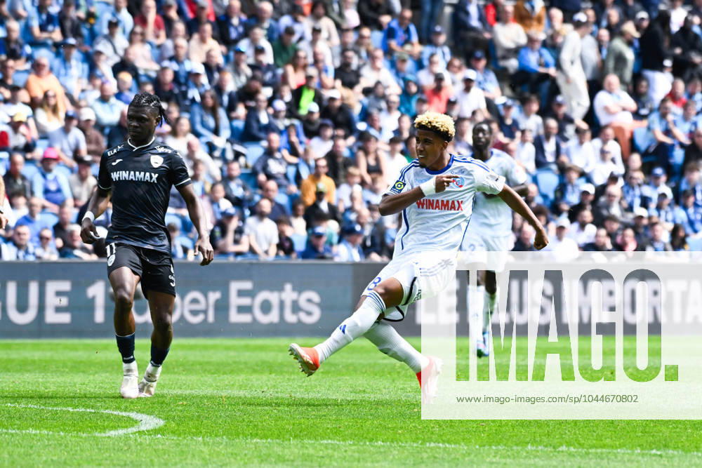 Andrey Santos ( 8 - Strasbourg ) during the Ligue 1 match between Havre AC and Racing Club de Strasbourg Alsace at Stade Oceane on May 04, 2024 in Le Havre, France. ( Photo by federico pestellini panoramic ) - FOOTBALL : Le Havre vs Strasbourg - Ligue 1 - 04 05 2024 FedericoPestellini Panoramic